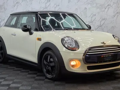 Usado Mini Cooper Hatch 136 CV (100 kW) 2015 Blanco Utilitario