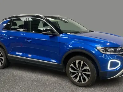 Used VW T-Roc Style 150 HP (110 kW) 2023 Blue SUV