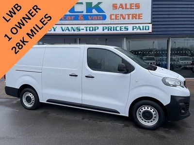 Used Peugeot Expert Premium 145 HP (106 kW) 2023 White Van