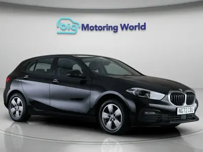 Używany BMW 118 134 KM (98 kW) 2022 Czarny Hatchback