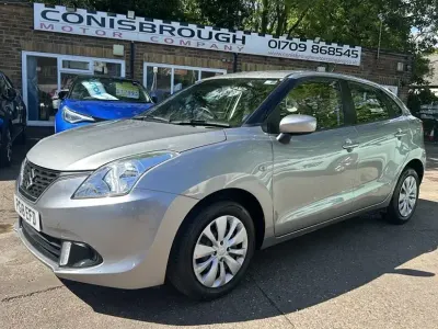 Usado Suzuki Baleno SZ3 90 CV (66 kW) 2018 Plateado Utilitario