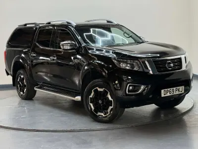 Used Nissan Navara Tekna 190 HP (139 kW) 2019 Black Pickup