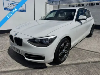 Used BMW 118 Sport Line 143 HP (105 kW) 2015 White Hatchback