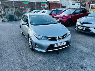 Used Toyota Auris Multidrive S 132 HP (97 kW) 2013