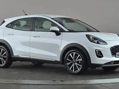 Używany Ford Puma Titanium 125 KM (91 kW) 2023 Biały SUV