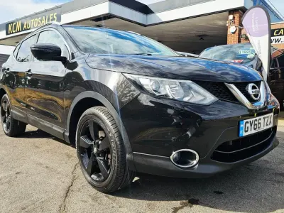 Used Nissan Qashqai N-Connecta 110 HP (80 kW) 2016 Black SUV