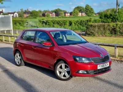 Gebraucht Skoda Fabia SE L 2015 Rot Kleinwagen