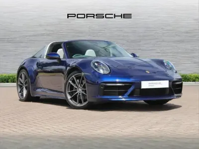 Used Porsche 911 379 HP (278 kW) 2021 Blue Cabriolet