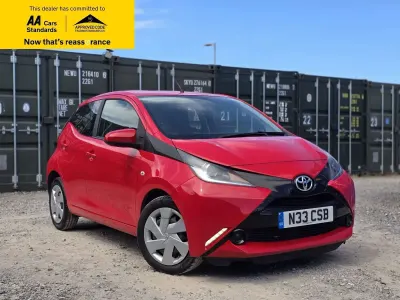 Used Toyota Aygo X-play 71 HP (52 kW) 2018 Red Hatchback