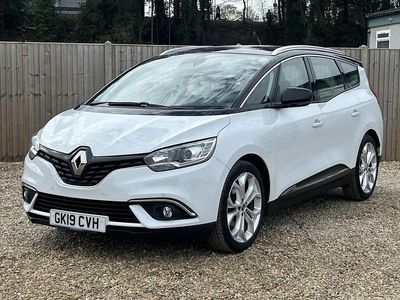 Used Renault Grand Scénic IV Iconic 2019 White/black MPV