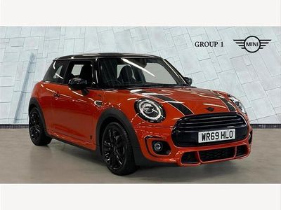 Used Mini Cooper Sport 136 HP (100 kW) 2019 Solaris orange Hatchback