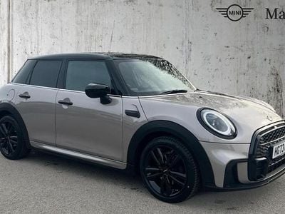 Used Mini Cooper Premium 136 HP (100 kW) 2024 Rooftop grey Hatchback