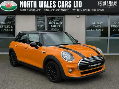 Used Mini Cooper Hatch 136 HP (100 kW) 2015 Orange Hatchback