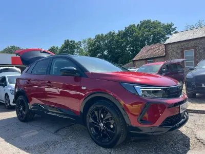 Used Vauxhall Grandland X S 130 HP (95 kW) 2023 Red SUV