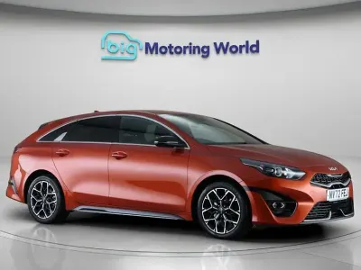Used Kia ProCeed GT-Line 158 HP (116 kW) 2023 Orange Estate