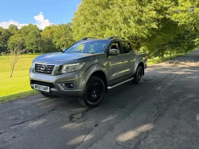Used Nissan Navara Tekna 190 HP (139 kW) 2017 Grey Pickup