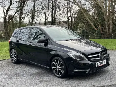 Used Mercedes B180 122 HP (89 kW) 2013 Black MPV