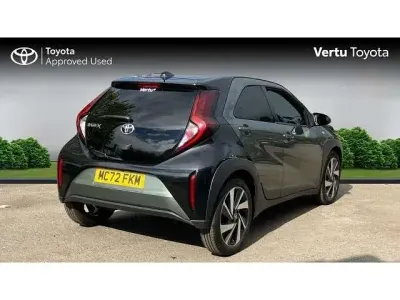 Used Toyota Aygo X 72 HP (52 kW) 2023 Green SUV