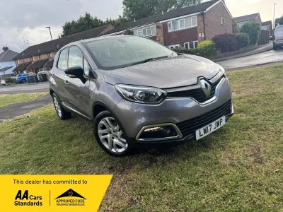 Used Renault Captur Dynamique 90 HP (66 kW) 2017 Grey SUV