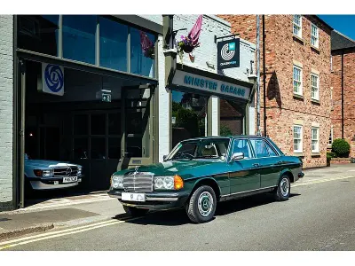 Used Mercedes 250 1978 Green Sedan