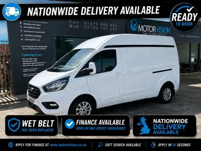 Used Ford Transit Custom Limited 130 HP (95 kW) 2022 White Van