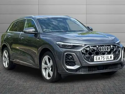 Used Audi Q5 S-Line 204 HP (150 kW) 2025 Grey SUV