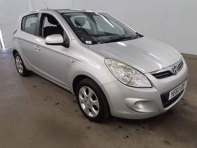 Used Hyundai i20 Comfort 77 HP (56 kW) 2010 Silver Hatchback