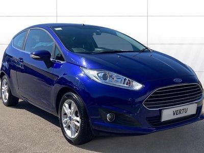 Usado Ford Fiesta Zetec 101 HP (74 kW) 2017 Azul Citadino