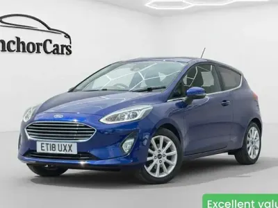 Używany Ford Fiesta Titanium 101 KM (74 kW) 2018 Niebieski Hatchback