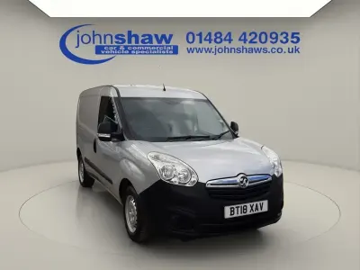 Used Vauxhall Combo 2018 Silver MPV