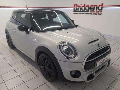 Używany Mini Cooper S Hatch 2019 Srebrny Hatchback