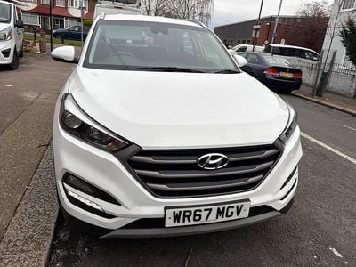 Used Hyundai Tucson SE 177 HP (130 kW) 2017 White SUV