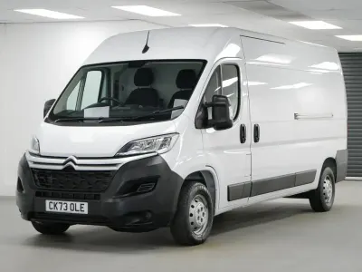 Usado Citroën Relay 140 HP (102 kW) 2023 Branco Van