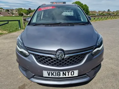 Second-hand Vauxhall Zafira SRi 140 CP (102 kW) 2018 Gri Monovolum