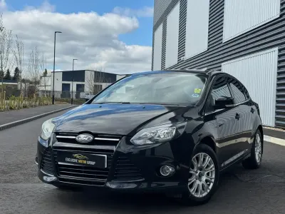 Używany Ford Focus Titanium 2011 Czarny Hatchback