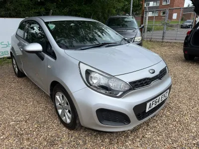 Used Kia Rio 85 HP (62 kW) 2014 Silver Hatchback
