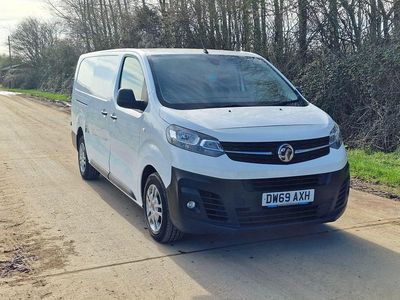 Used Vauxhall Vivaro 100 HP (73 kW) 2020 White MPV