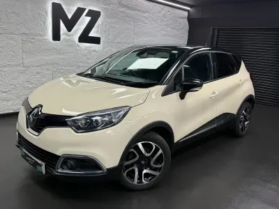 Used Renault Captur Dynamique 90 HP (66 kW) 2016 Cream/black SUV