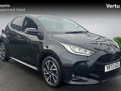 Used Toyota Yaris Hybrid Design 116 HP (85 kW) 2023 Black Hatchback