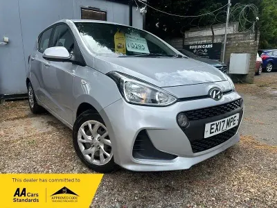 Used Hyundai i10 SE 67 HP (49 kW) 2017 Silver Hatchback