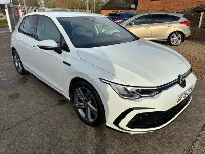 Used VW Golf VII R-line 150 HP (110 kW) 2020 White Hatchback