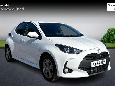 Used Toyota Yaris Hybrid 116 HP (85 kW) 2024 White Hatchback