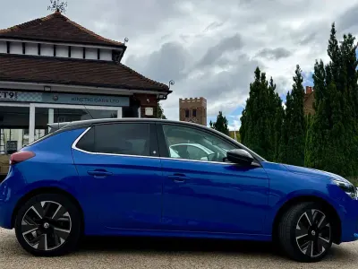 Used Vauxhall Corsa-e Elite 100 kW (136 HP) 2021 Blue Hatchback
