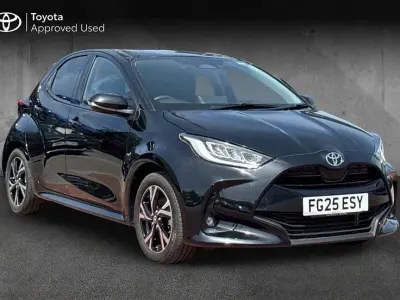 Used Toyota Yaris Design 116 HP (85 kW) 2025 Black Hatchback
