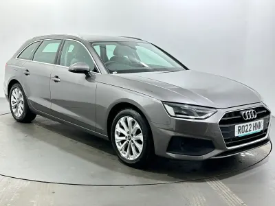 Begagnad Audi A4 Comfort 150 HK (110 kW) 2022 Grå Kombi