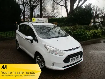Used Ford B-MAX Zetec 105 HP (77 kW) 2016 Pearl white MPV