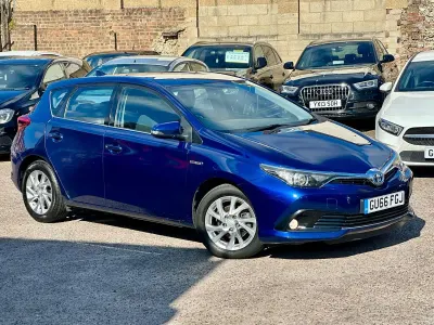 Used Toyota Auris Hybrid 2016 Blue Hatchback