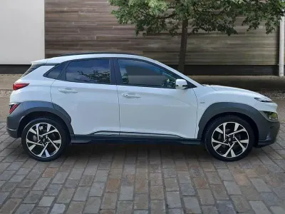 Used Hyundai Kona Premium 120 HP (88 kW) 2023 White SUV