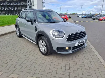 Używany Mini Cooper 2018 Szary Hatchback
