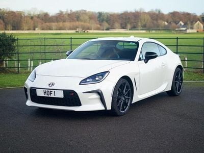 White Used 2023 Toyota GR86 Coupe | £30,950 (Fair price)